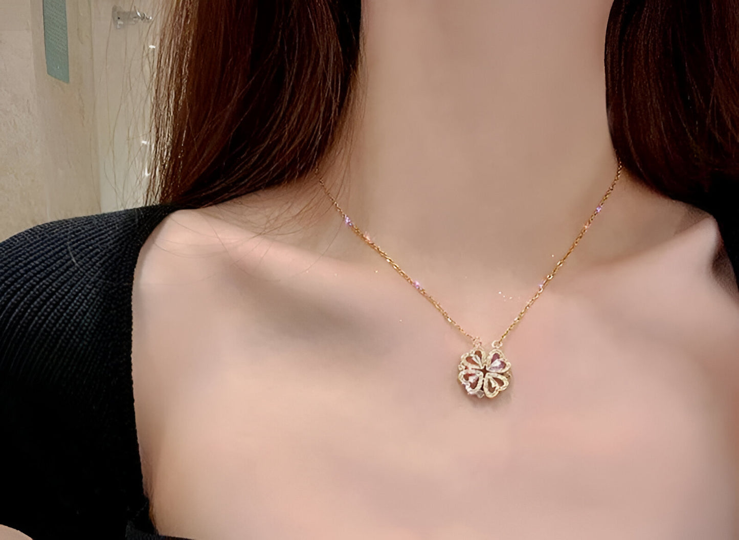 Magnetic Four-Leaf Clover Necklace – 2-in-1 Design
