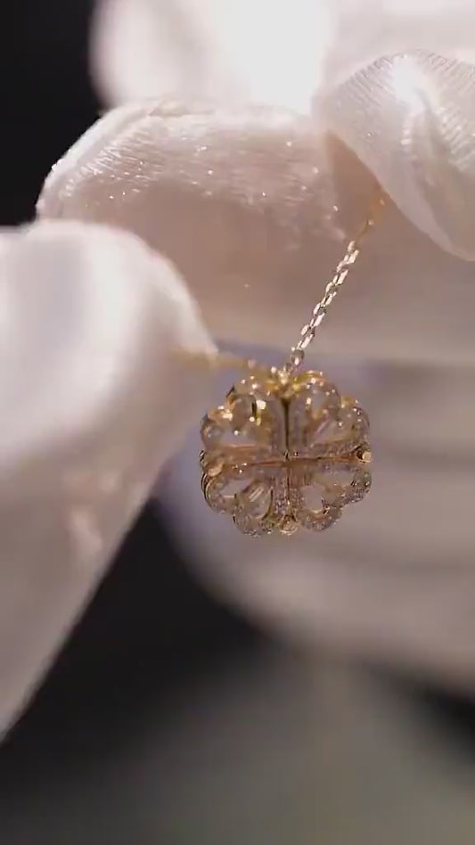Magnetic Four-Leaf Clover Necklace – 2-in-1 Design